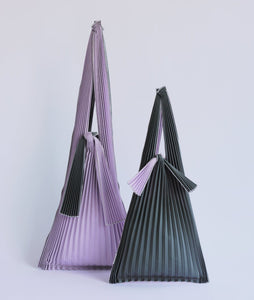 Kna Plus - PLECO Vertical Pleats Bag / Here. Exclusive Color